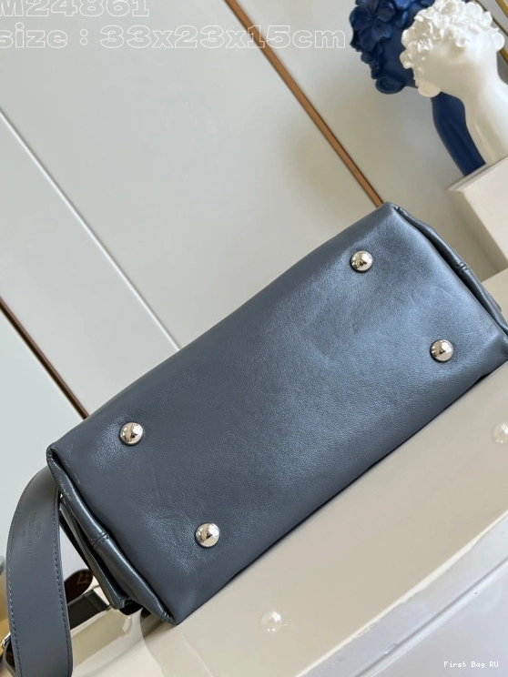 First bag ru x VUITTON 23x15cm -33.5 LOUIS Cargo CarryAll 0824